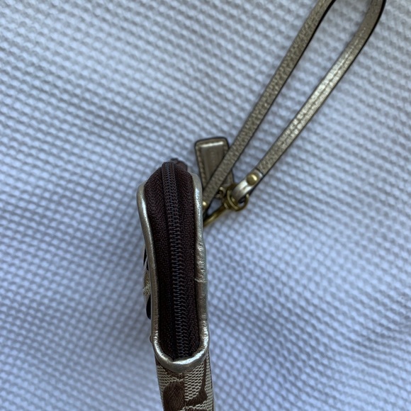 Coach Signature C Canvas Wristlet with Flower - Picture 10 of 13